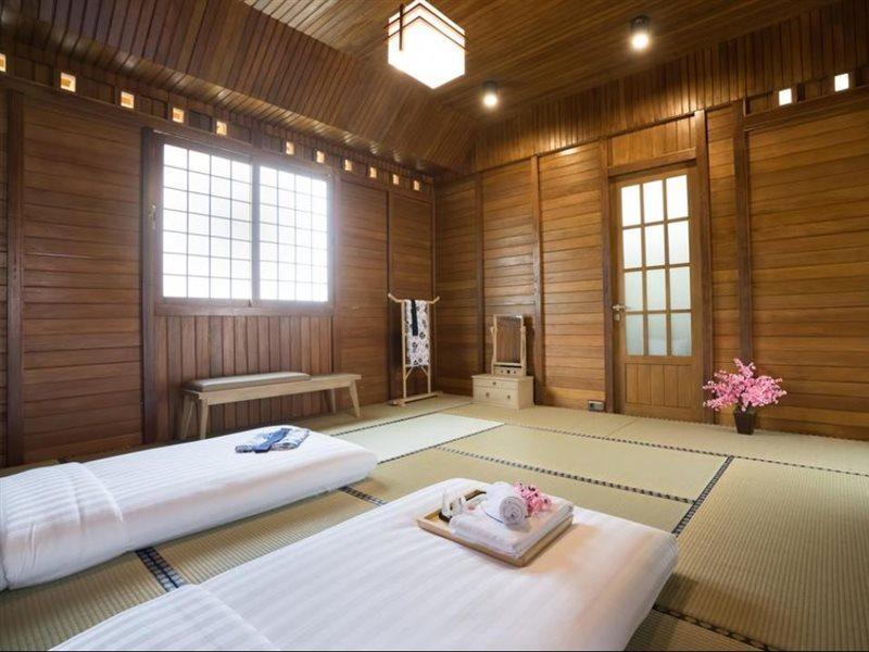 The Onsen Hot Spring Resort Batu  Extérieur photo