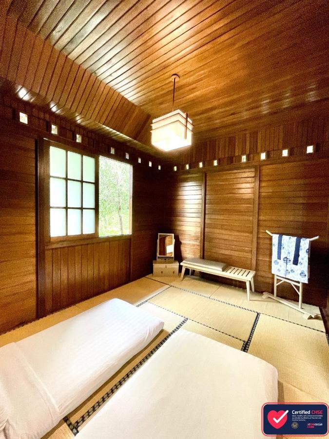 The Onsen Hot Spring Resort Batu  Extérieur photo