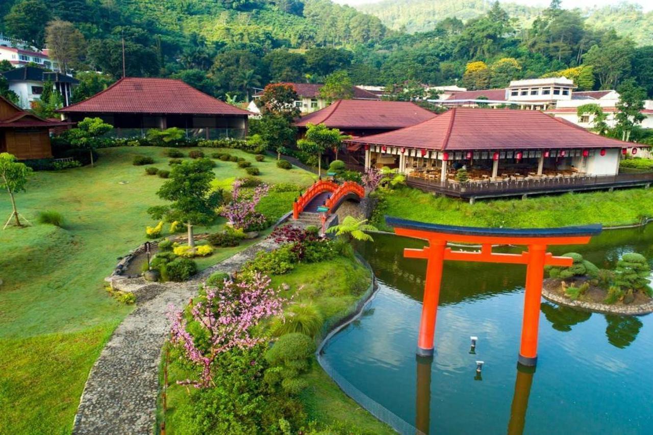 The Onsen Hot Spring Resort Batu  Extérieur photo